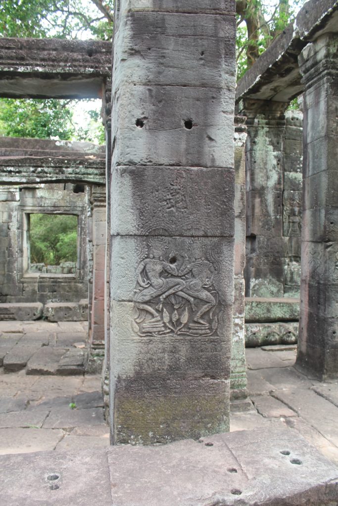 Храмовый комплекс Ангкор Ват апсары